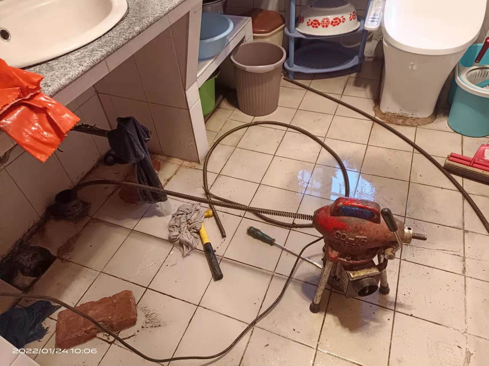 玉林疏通厨房下水道，地漏疏通